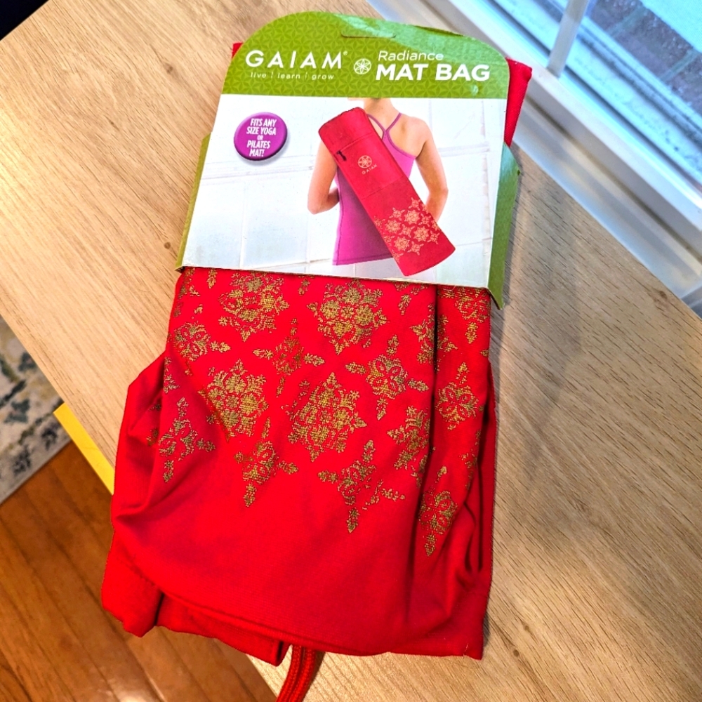 GAIAM yoga mat bag
